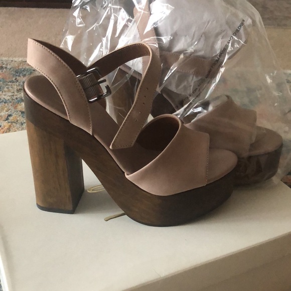 Lulus - Picture 2 of 3